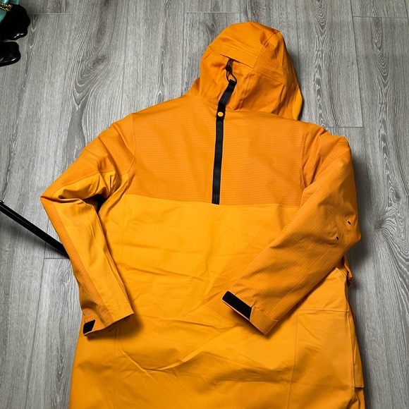 Nike winter jacket - Picture 2 of 5